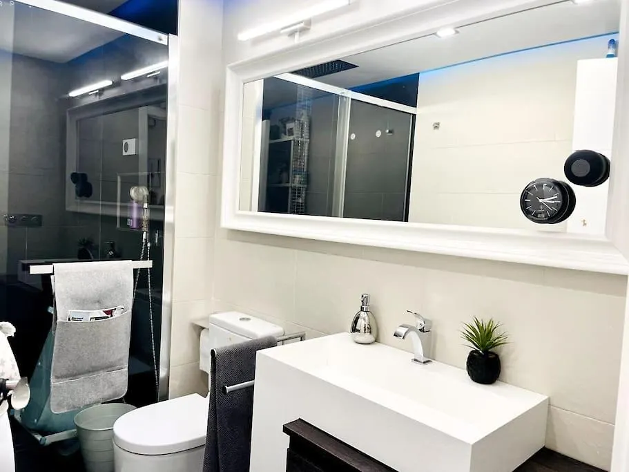 Nuevo!! Apartamento Lujo&Confort. Parking Seville