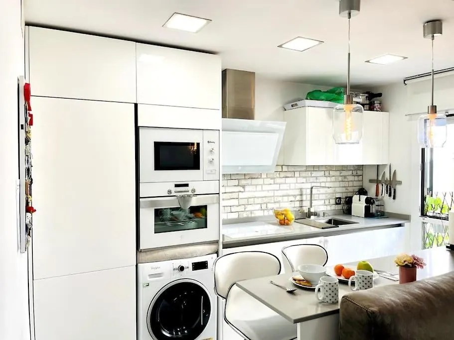 Nuevo!! Apartamento Lujo&Confort. Parking Севилья